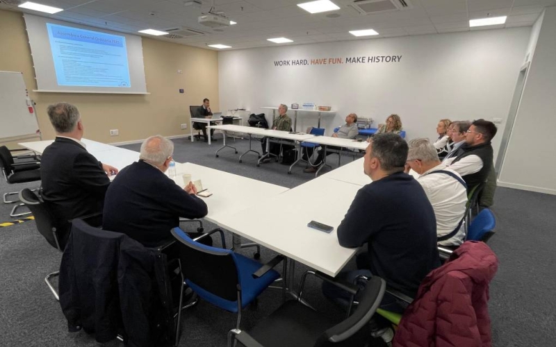 L’Assemblea General d’El Prat Empresarial defineix el full de ruta 2026 des de la seu d’Amazon al Prat 