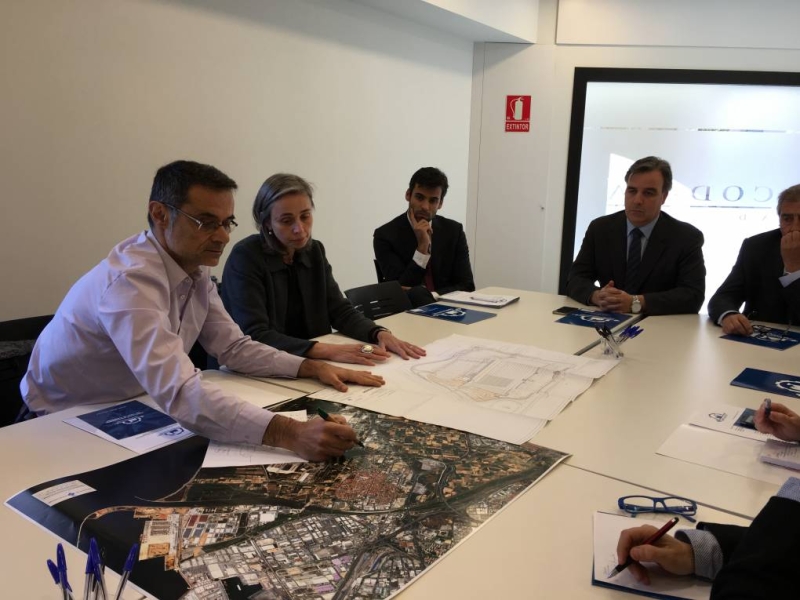 La Junta del Prat Empresarial es reuneix amb Sergi Alegre 